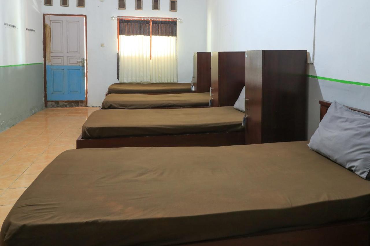 Guest House Rumah Lombok Syariah Mataram Esterno foto